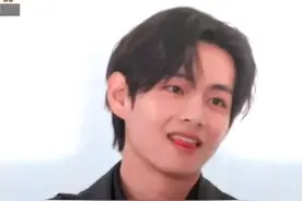 被这个预测能力满分的#金泰亨 帅到视频封面