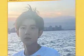 哥 你看看你的接机现场就知道你有多火了#王源#城市捉迷藏#王源演唱会视频封面