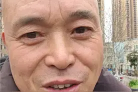 明天就是除夕了，后人还是没打算跟老人一起过年，今年是让我在城里看到过年最糟心的一年，伤心了…哎…#上热门 #明天就是除夕了 #除夕