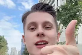 希望俄罗斯高铁系统能早日像中国这样发达完善 俄罗斯的国土面积是中国的2倍，但是高铁并没有普及，除一线大城市出行真的很不方便..#俄罗斯 #俄罗斯人在中国 #老外在中国 #高铁 #中国高铁视频封面