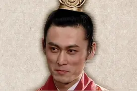 《男生对女生穿搭的反应》 #三国 #女生穿搭