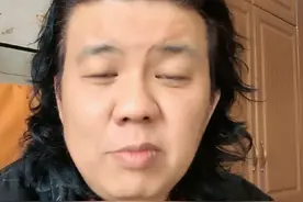 在股市里永远不要做加法，要做减法，钱赚不完但会亏完，方向不对，努力白费#老徐吐槽 #股民日常 #为什么说炒股就是炒心态视频封面