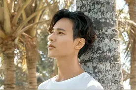 47岁元斌对待金赛纶的方式，给金秀贤狠狠了上一课 ##Soul #元斌 #金赛纶 #金秀贤