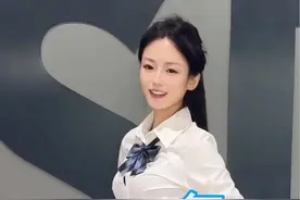 #sk祖传开场舞 来啦，#电信小姐姐 这波闪现你爱了嘛～##变装 #jk #甜妹视频封面