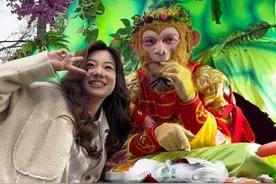 亲爱的猴粉们🐒给大家来一个爆笑五行山合集#雪饼猴 #雪饼猴王铁柱 #看一遍笑一遍 #长春文旅 #原创作品