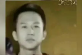 #邓超是真的饿了 一共9盘鸭头，咱超哥愣是一口没吃着啊#邓超 #哈哈哈哈哈 #万万没想到 #娱乐超有料视频封面