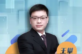 没惯着！洛杉矶一华人大妈持菜刀与警察对峙被击毙！（广西电台私家车广播）#攀谈天下 #抖音热评视频封面