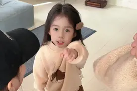 还是生闺女好啊，有事她是真上呐！！#骗你生女儿  #小人精日常 #人类幼崽迷惑行为大赏