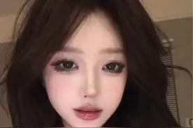 人一旦化了浓妆就定型了… #妆容分享 #灰粉眼影 #烟熏妆视频封面