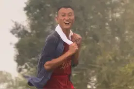 你看到了吗？下雨了，不会怪雨下的太急，因为我是在等着享受淋雨#四川下雨了 #忽然狂风暴雨 #那就在雨中放肆一次吧 #农村的生活有多惬意 #记录农村真实生活视频封面
