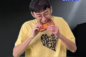 《假如人类混入了AI卧底！》 #一人分饰多角 #内容过于真实 #万万没想到 #贾大萌 #意想不到的结局视频封面