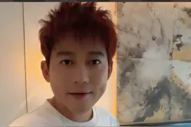 所以是和苏醒躺在一样的床就能变成宝宝吗~~#苏醒睡个觉就回春了  #苏醒对床的挑剔程度视频封面