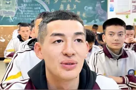 新疆高中男孩自学口技 模仿动物叫声（无配音，真实模仿）#创作灵感 #新疆男孩 #享点不一样的 #看一遍笑一遍 #校园生活 @迪力老师 @抖音短视频
