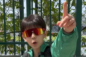 逆徒小学最后一次运动会1500米比赛，好消息是打破个人PB，坏消息是吃了辣堡！#运动会 #运动 #田径 #体育生视频封面