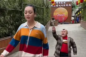 这匹帅哥太有魅力了 #看一遍笑一遍 #搞笑视频 #我要上热们 @唐老鸭哥哥 @亚洲神童小布丁 @赵小雪（小号）视频封面