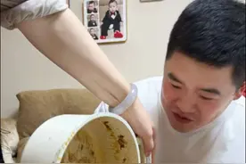 老公今天烫饭吃的挺美吧，咋还唱上了 #剩菜剩饭 #折箩菜 #贾贾贾#记录真实生活 #剩菜的100种做法 #婚后生活