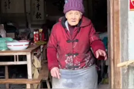 无奈与不舍！“无奈”是一个很心酸的词，它可以代替所有的一言难尽……#离别的不舍 #春节是一场大型生物迁徙 #又要和家乡说再见了 #感人一幕视频封面