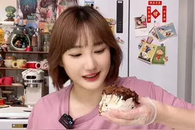 全网最简单，不用烤箱，不用计量器的巧克力慕斯蛋糕 #美食教程 #巧克力慕斯蛋糕 #慕斯蛋糕 #甜点视频封面