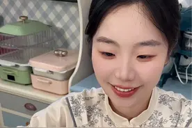 到底是谁第一个发明吃阿胶的啊～#东阿阿胶 #金秋好食节