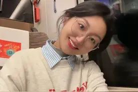 猜猜穿校服的照片是几年前拍的 #原来这就是青春的样子视频封面