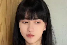 她对我的crush有意思？总感觉怪怪的… #内容过于真实 #一人分饰多角 #直女 #剧情 #真实还原视频封面