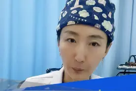 副乳怎么消除？看看你有吗？#副乳 #医美 #整形医生 #胸型改善 #抖出健康知识宝藏视频封面