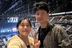 小芬学长出发去澳门看张杰演唱会，学长爸妈通行证还没到可惜去不了，在澳门一日游被物价惊到了，看看在山顶看演唱会是种什么体验，全是经典的歌曲，从小学就开始听的逆战也在现场听到了#张杰 #广东 #湛江 #澳门 #家庭日常视频封面