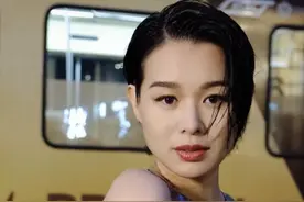 时隔多年，再看胡杏儿陷入爱情的十八年，只能说真心瞬息万变视频封面