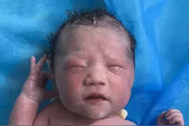 #刚出生的宝宝 她好漂亮呀😘#第一声啼哭 #人类幼崽视频封面