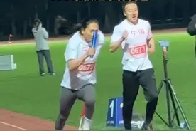 在北体运动会上跑接力的老师们，曾经都是什么水平。看看有没有你认识的#跑步 #北京体育大学校运会 #运动的人先享受春天 #给运动来亿点多巴胺