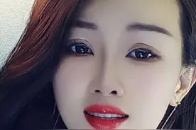 你说你不爱她！却把心给她！一边给我希望！一边去哄她！对我装作深情！把我心融化！天真的我信了你骗人的话#抖音热门歌曲视频封面