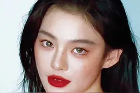你可以永远相信红色在中国人身上的美#中国红永不褪色 #化妆 #妆教 #爆改 #化妆师视频封面