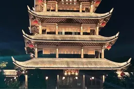 还得是大城市！居然在橘子洲头看了一场时装秀#长沙视频封面