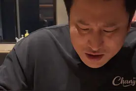 刺身盖饭，不上霜菜结，咖喱牛肉汤 #起来搞点夜点心778视频封面