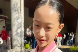 妈呀太自恋了，完全不像我生的 出院后她的第一场比赛，本来说不来的但还是不放心#李雨乔 #母女日常 #李雨乔拉丁舞 #术后恢复 #逗比女儿欢乐多视频封面