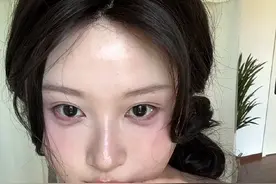 鞠婧祎伪素颜妆来啦，干货满满，还原美貌的毫不费力 #新手化妆教程 #鞠婧祎仿妆 #水光肌 #伪素颜妆视频封面