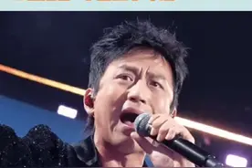 #豆包隔着3米回应了邓超GOGOGO 红毯内外秒变欢乐联动现场！#抖音电影奇遇夜 #明星奇遇夜游园会逛吃逛吃视频封面