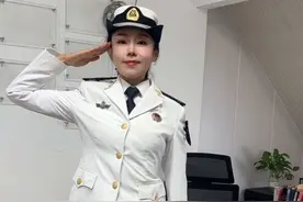 挑战退役后军装还能穿上吗 战友们，你们现在的军装还能穿了吗#退役军人 #军装 #女兵退伍 #变装 #军旅生涯终生难忘视频封面