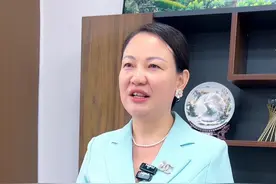 虽说他只是一名保安，但面对困难，依然坚守岗位，这样的人值得被重用#正义不会缺席#不一样的老板#保安的职责