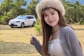 车门还能这么开？问界M8的8种开门方式，快来一起来看看👀 #问界M8动态评测首发 #问界M8太能打了 #鸿蒙智行视频封面