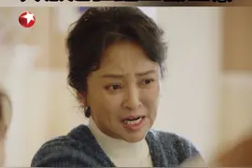 乐乐九岁移民美国，高中辍学后，父亲走在路上惨遭枪杀#东方卫视我的世界你好 #徐璐