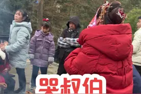 哭嫁 土家姑娘的结婚喜庆之日是用哭声迎来的，会不会哭嫁是衡量土家姑娘聪明不聪明的重要标准，哭嫁源于妇女婚姻的不自由，她们用哭嫁的歌声控诉对婚姻制度的不满…#哭嫁 #新娘妆 #出嫁 #农村生活视频封面