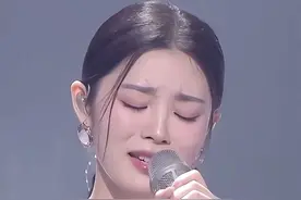 弦子唱出一种释然的感觉，姚晓棠更像一种不甘遗憾的感觉#天赐的声音 #姚晓棠 #弦子 #弦子姚晓棠会开花的云视频封面