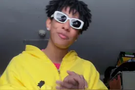 专注听歌几十年#抖音音乐人歌会北京场太超前了 #抖音音乐人歌会 #未来家超频企划