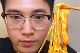 生活会奖励每一个大口吃肉的人 下班了吃点爱吃的 喝点爱喝的，是对自己最大的浪漫#天津美食 #男人的快乐 #喝酒 #烤肉 #韩国料理视频封面
