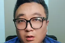 网红“夹包哥”遇害身亡，被害原因及身份曝光。#警方通报“夹包哥”遇害身亡 #警方通报网红夹包哥遇害身亡视频封面