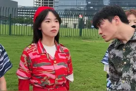 《军训》#搞笑 #大学生