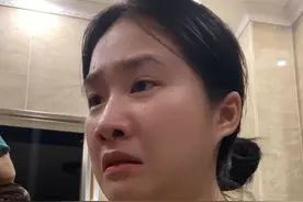 今晚和爸妈弟弟一起看了女子10跳台决赛，拿手机记录下了我们看第5跳时的全过程，今晚的比赛可谓是激烈，全妹的第3跳吓死我了，估计湛江人民的心都得紧张一下，这种激烈的感觉持续很久，谁懂。🥳🥳🥳回看自己的剪完的视频，比起看比赛得冠军的结果，其实我更加享受和家人看比赛的过程，谁懂啊，这就是我20年来的性格呈现，我的紧张，妈妈的理性分析，爸爸的耐心陪伴，弟弟的永远搞笑！！！！中国牛！🇨🇳🇨🇳#全红婵 #全红婵冠军 #女单10米台跳水 #00后 #奥运会视频封面