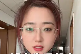 门卫大爷跟我说，博士生一眼就能看出来：呆滞且麻木#读博的日子 #博士 #研究生 #呆滞 #考研