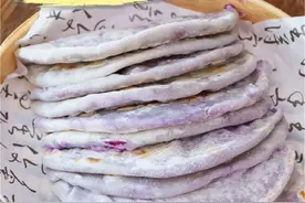 我特别满意的一个主食，特别对孩子胃口！做法有问题在评论区给我留言哈#儿童美食 #过年美食 #超好吃 #紫薯饼 #紫薯